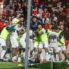 Coritiba vence o Atletiba: Mozart comemora
