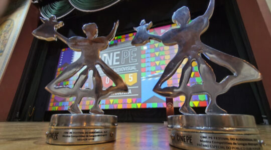 Nem Toda História de Amor Acaba em Morte foi contemplado com o Troféu Calunga de Melhor Filme no júri popular e de Melhor Ator (Créd. F. Passini)