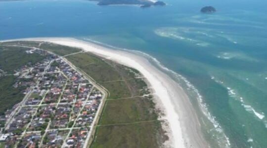 Ranking internacional coloca Pontal do Sul como uma das melhores praias entre 11 países