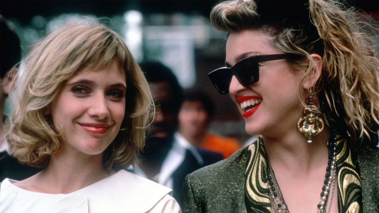 Procura-se Susan Desesperadamente (1985) – direção Susan Seidelman – na foto Madonna e Rosanna Arquette