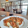Vinho e spaghetti no Au-Au – foto Jeany Dantas