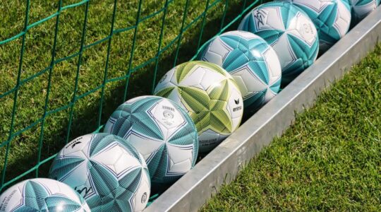 balls-8049598_1920 (1)