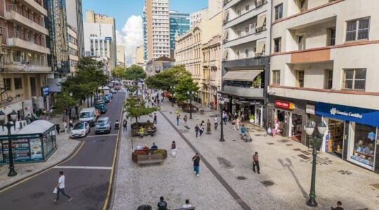calcadãid a xv de curitiba