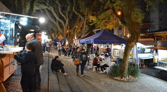 feira noturna