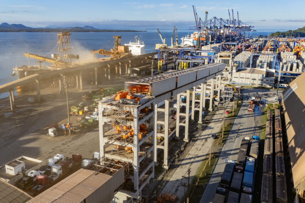 Obras do moegão do Porto de Paranaguá