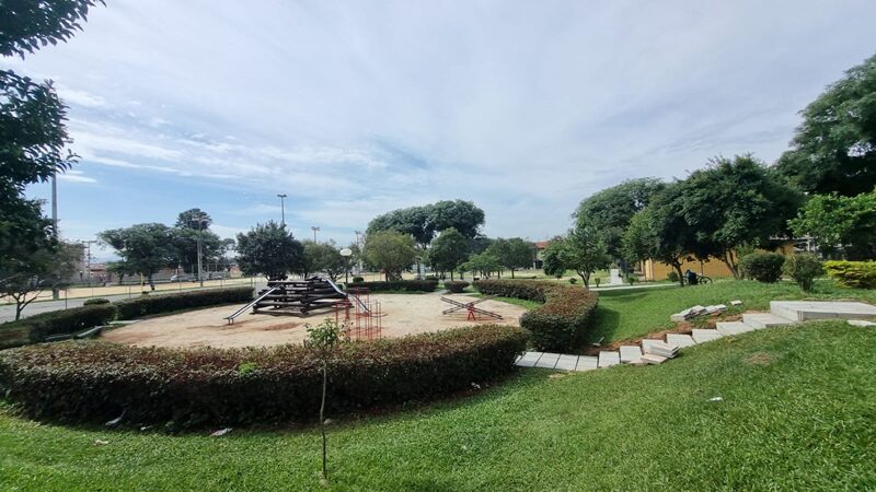 praça curitiba