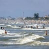 Verão Maior Paraná – imagens das praias do Paraná – corpo de bombeiros – Ferry Boat Matinhos/Guaratuba – praia Caieiras – praia Brava de Guaratuba – Policia militar patrulhando na praia – helicoptero dos bombeiros – salva vidas – banhista deficiente na