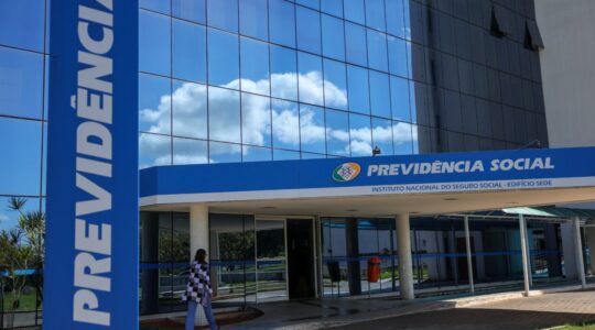Entrevista com o presidente do INSS, Gilberto Waller