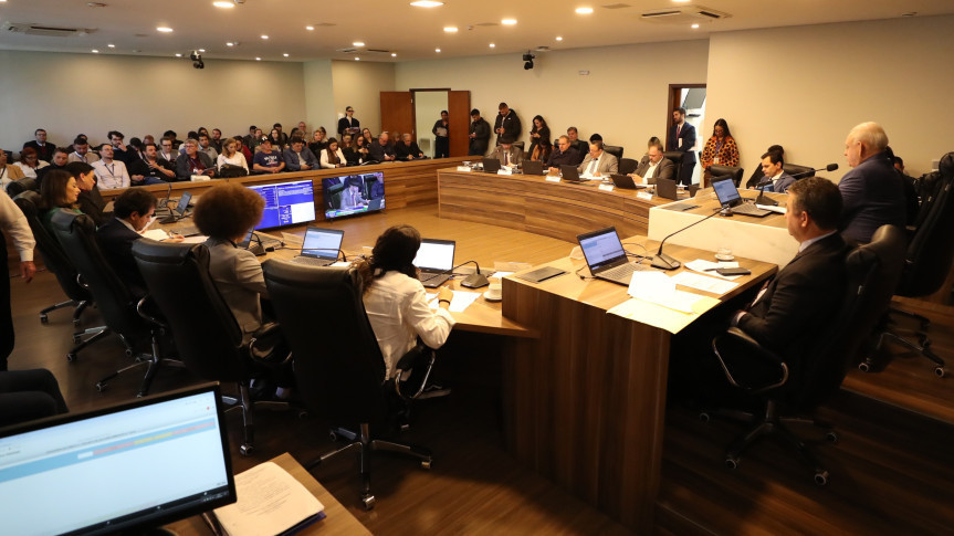 reunião ccj código de ética deputados Renato Freitas Alexandre Curi foto valdir amaral alep