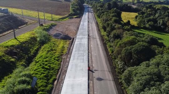 rodovia em concreto