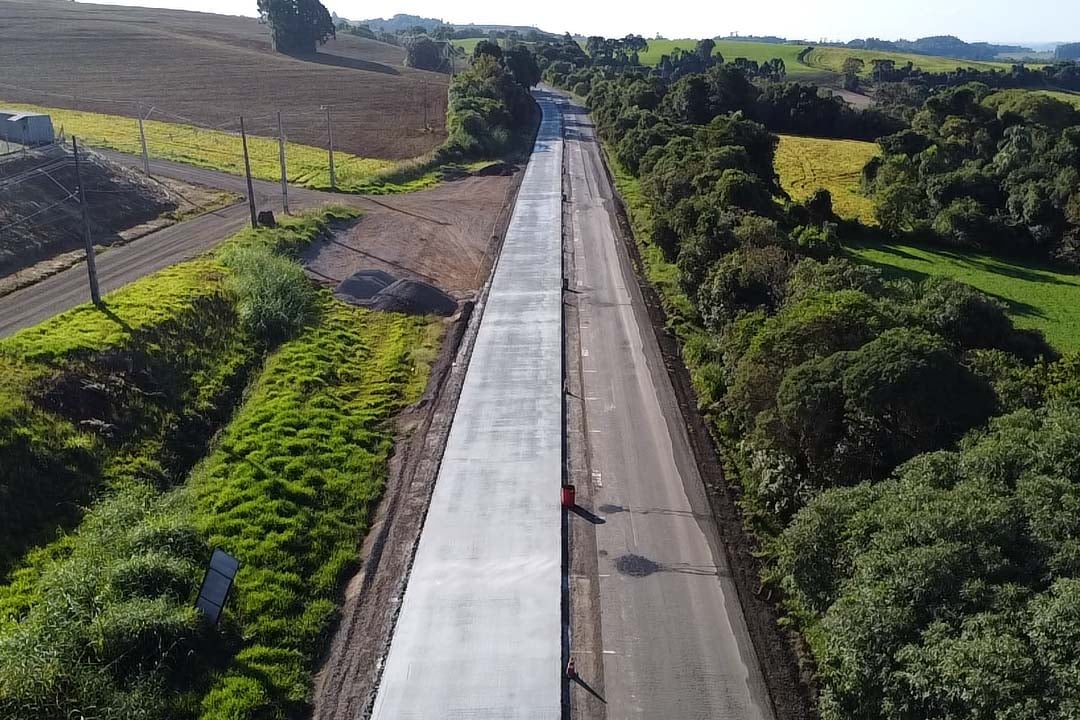 rodovia em concreto