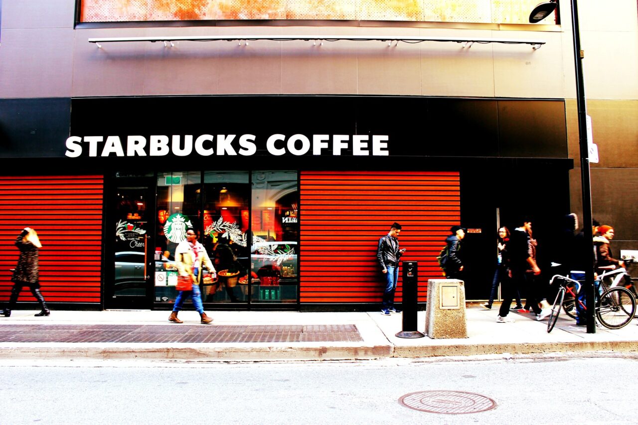 starbucks-2594992_1920