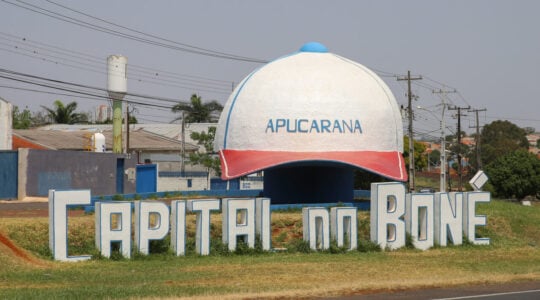 Feito no Parana Apucarana Bones