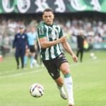 O lateral-direito Alex Silva, do Coritiba