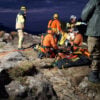 Bombeiros preparam operação de resgate em cânion