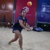 A curitibana Marcela Vita no beach tennis
