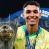 O zagueiro Arthur Dias, do Athletico e da seleção brasileira sub-20