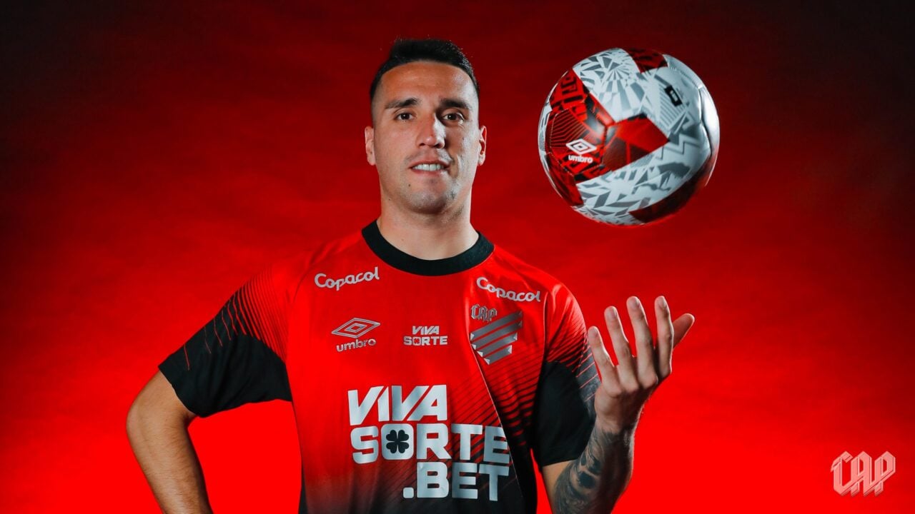 O argentino Gastón Benavídez do Athletico Paranaense