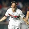 Pablo Maia comemora gol do São Paulo contra o Athletico Paranaense