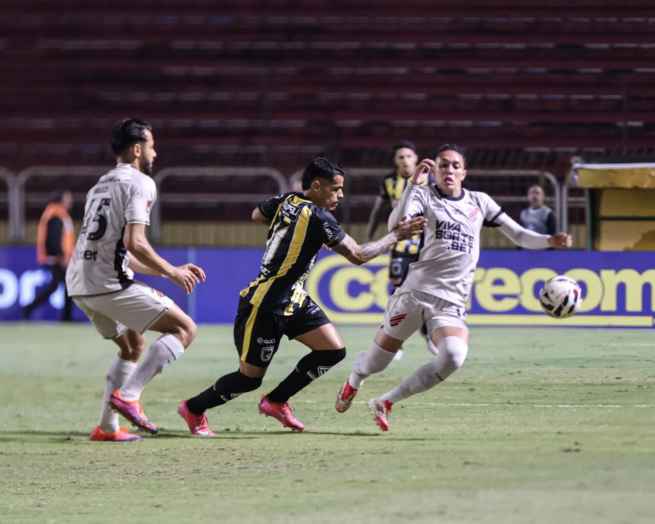 Volta Redonda 3x2 Athletico