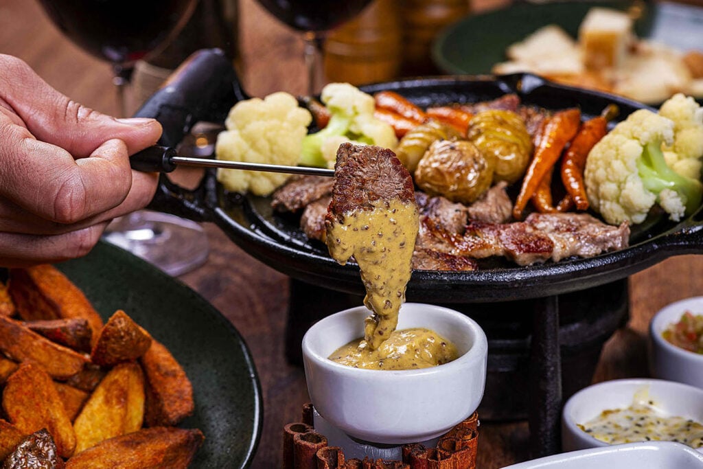 Fondue Carne – foto Rodrigo Pierrot