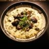 Polenta cremosa com ervas frescas, cogumelos portobello e roquefort – Crédito David Alves 1