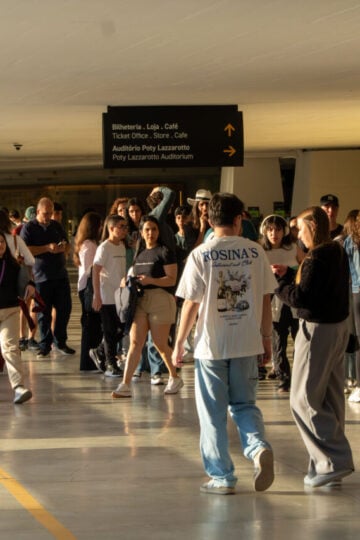 Público quarta-feira gratuita MON – Foto Felipe Henschel AEN 4