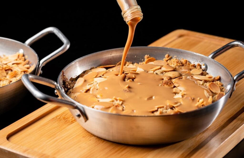Roberta Schwanke - crumble de doce de leite argentino (foto Gabriel Rega)
