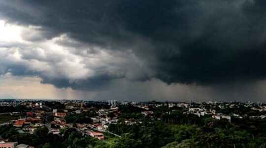 chuva em julho.jpg