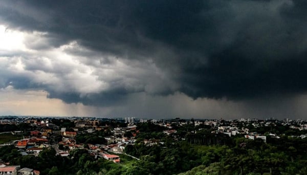 chuva em julho.jpg
