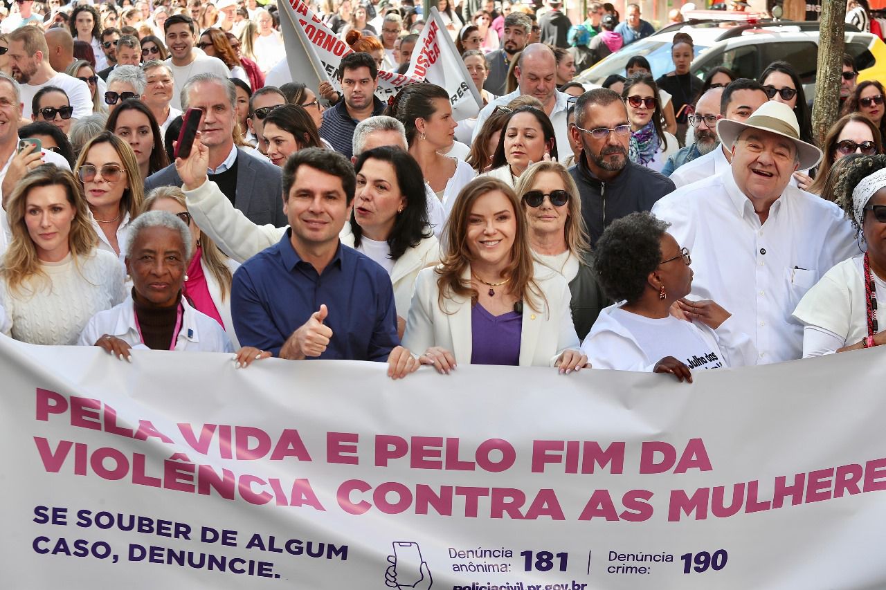 curi caminhada contra femincídio