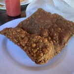pastel com massa de café