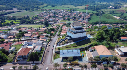 roberto_dziura_aen