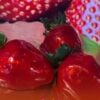 sai do armario com morango do amor