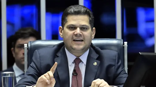 00davialcolumbre senado andressa anholete