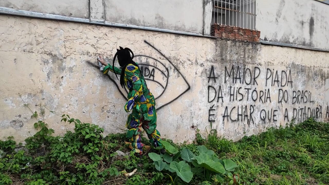 1 DE ABRIL, É TUDO MENTIRA!_Frame 2 – Anti Bandeira