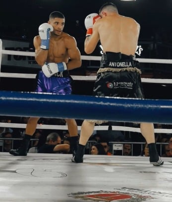 Fernando Black em ação no boxe
