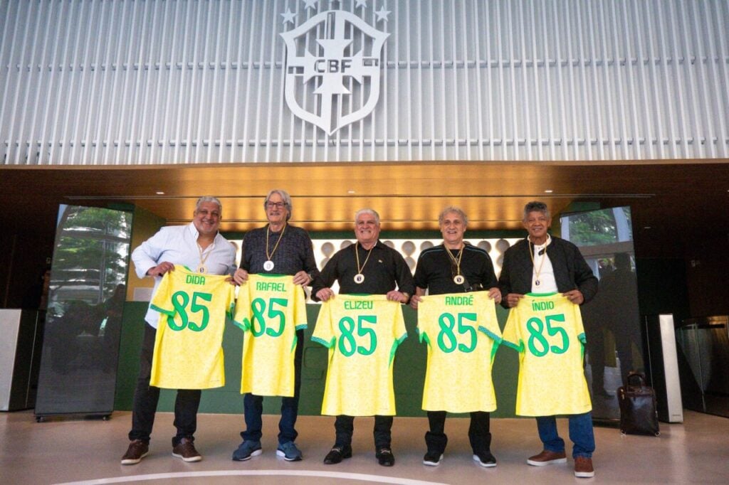 Dida, Rafael Cammarota, Elizeu, André e Índio: campeões de 1985 pelo Coritiba