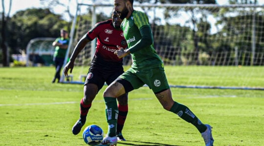 O atacante Rodrigo Rodrigues