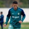 O volante Wallisson, do Coritiba