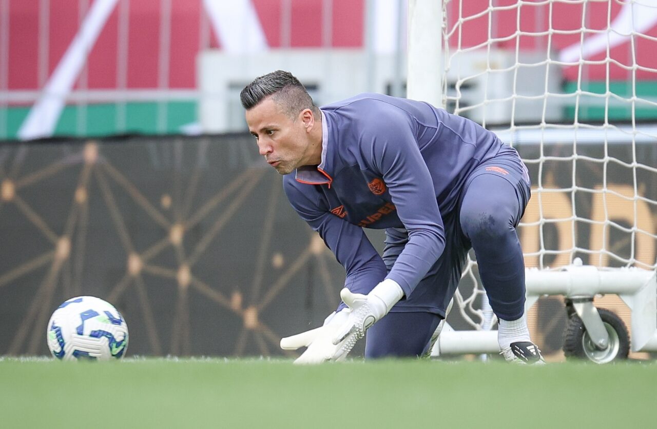 O goleiro Fábio, do Fluminense e ex-União Bandeirante