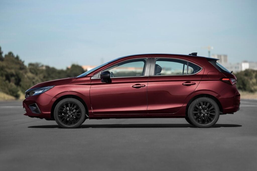 New City Hatchback Touring Sport Estática (3)