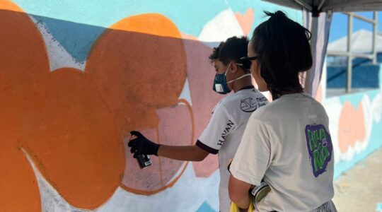 Oficina de Graffiti – Crédito_ Acervo Escola de Rua
