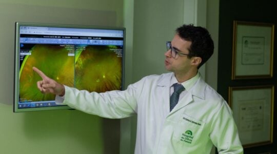 Dr. Carlos Augusto Moreira Neto, do Hospital de Olhos do Paraná