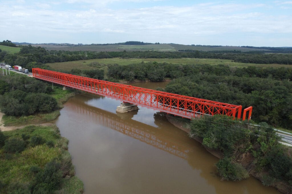 Ponte entre a Lapa e Campo do Tenente