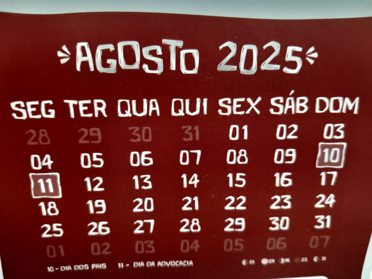 agosto sem feriado