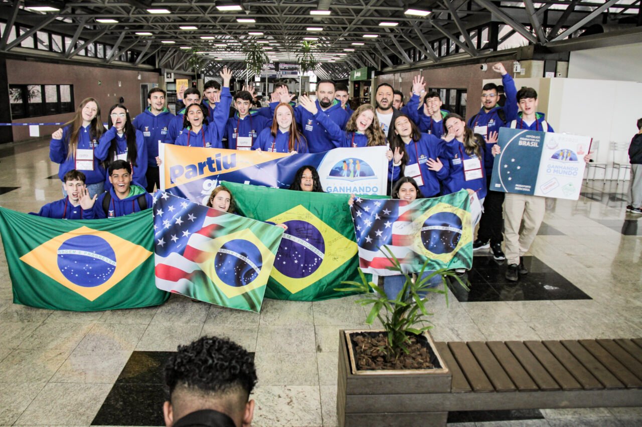 Embarque de 50 alunos para os Estados Unidos dentro do programa