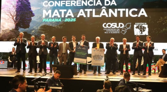 greca e pimentel no palco do guaíra foto ari dias aen