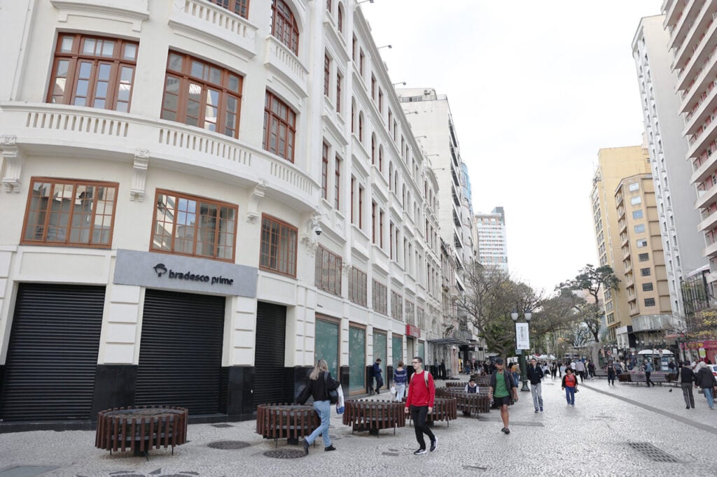 PALACO AVENIDA