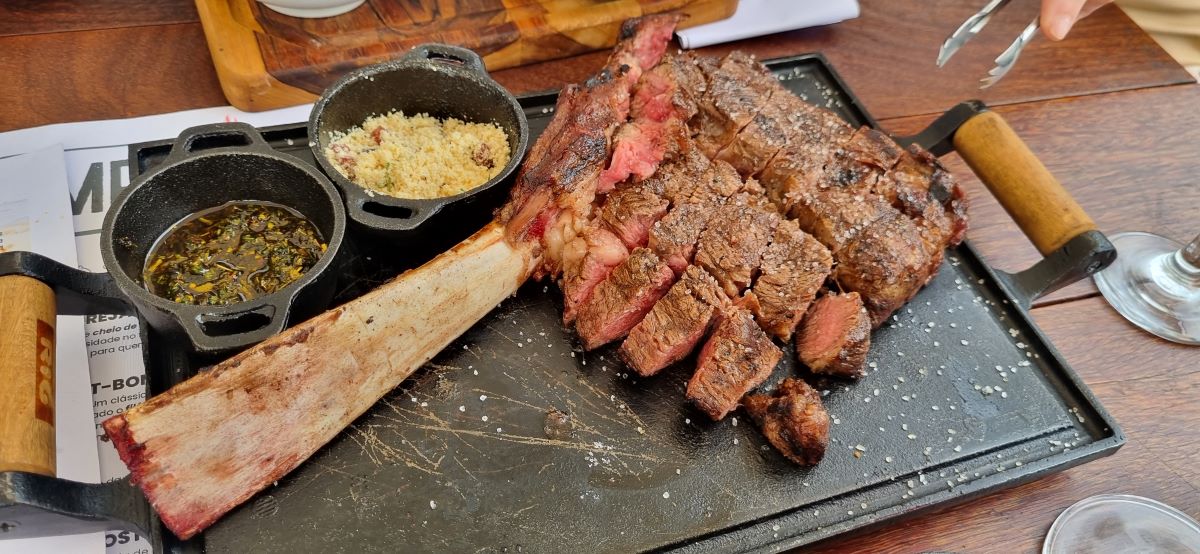 Tomahawk do RedTrees Steakhouse (fotos SM)